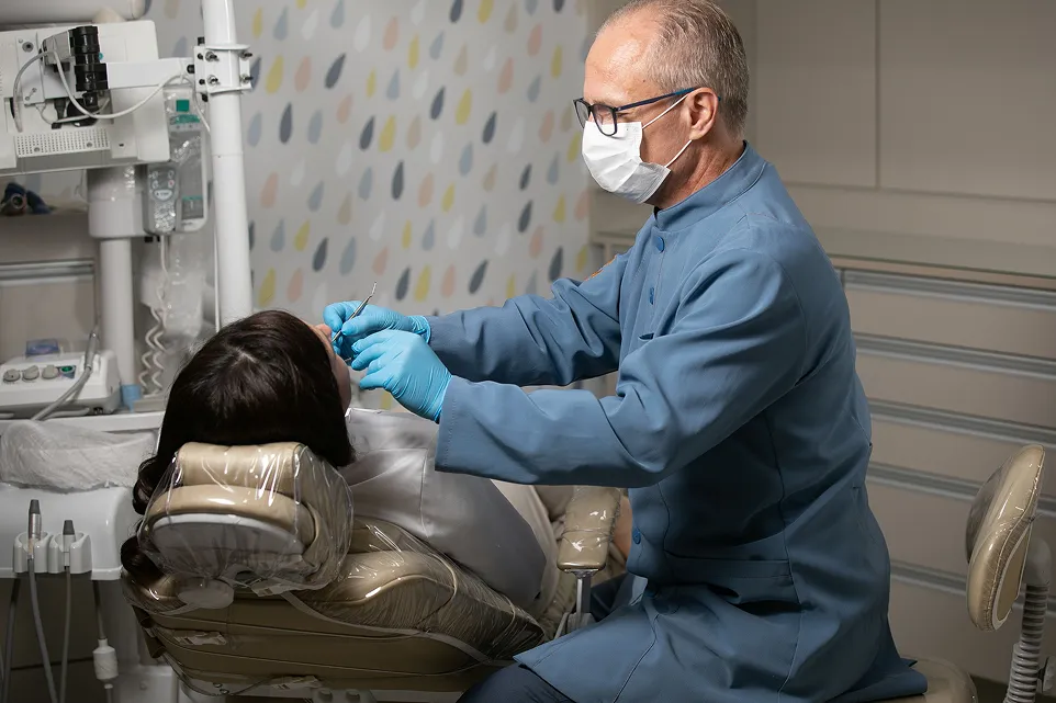 dr-fabio-kruger-dentista-em-santa-maria-rs-1 (9)